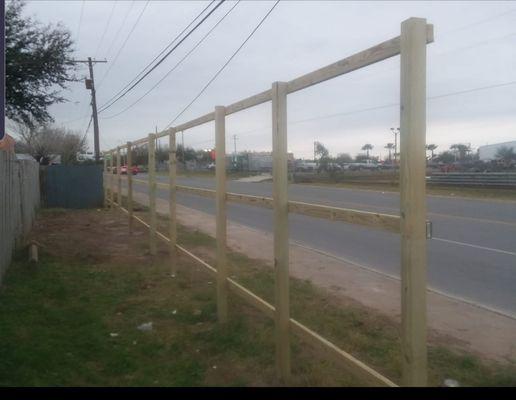 Building quality fences