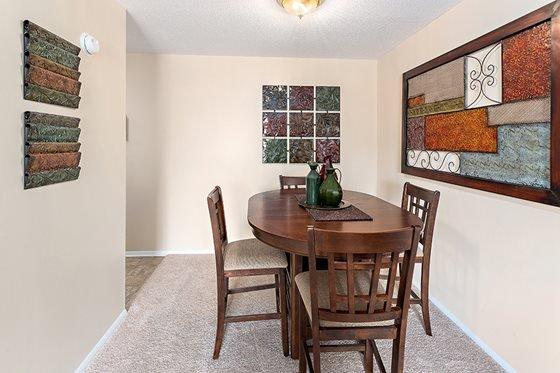 1 Bedroom Dining Room