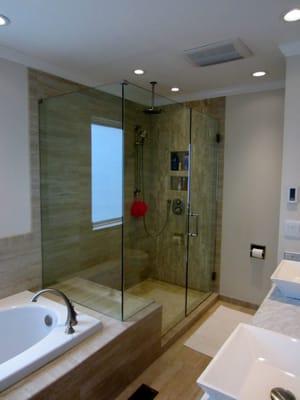 Frameless Shower door w/ notched return