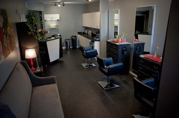 Hinge Salon