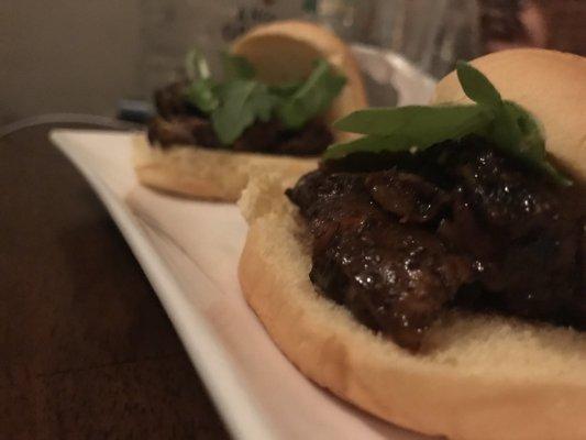 Oxtail sliders