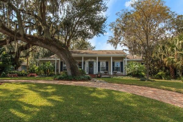 32804-Elegant Home Loaded with Southern Charm overlooking Lake Concord.