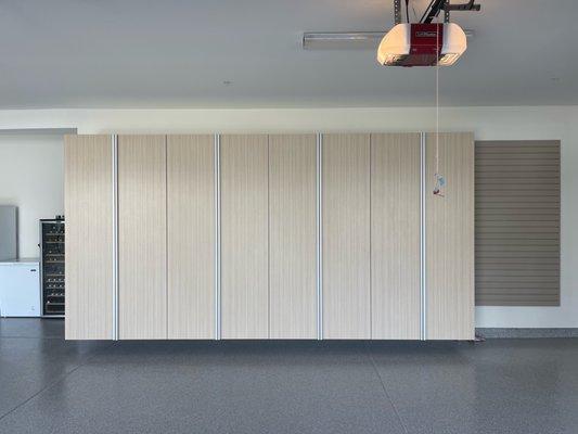 Garage Cabinets in Summer Breeze color and extruded handles.
#cabinetry#storage