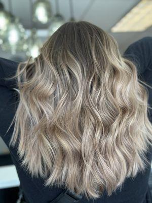 Balayage hair color