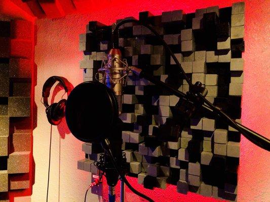 Vocal booth / live room