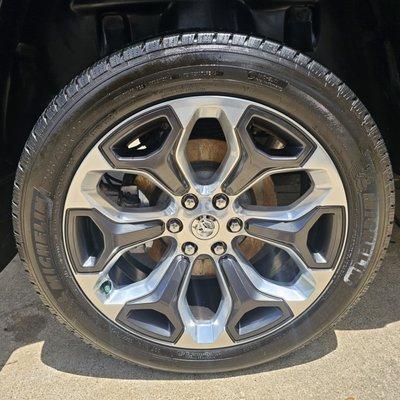 Wheel Cleaning & Tire Dressing