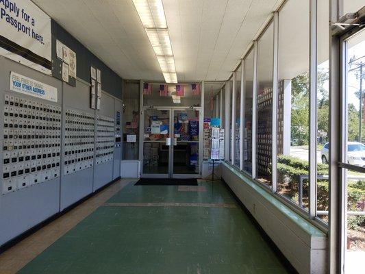 Post office lobby - open 24/7