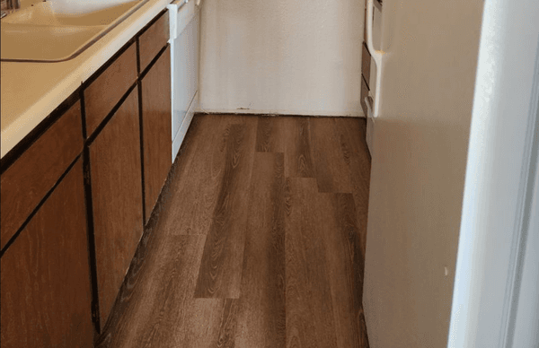 charging $40 PRIOR to viewing ill kept apt: messed up floorboards in every room