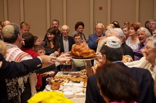 A joyful Kiddush at Temple Beit HaYam