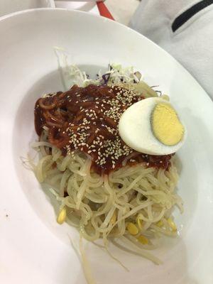 Chewy cold noodles