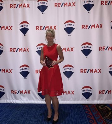 Roxanne Beretta -RE/MAX CENTRAL