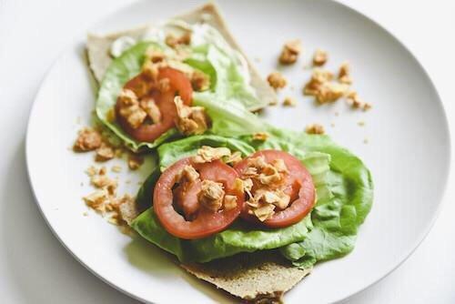 Onion Flatbread BLT