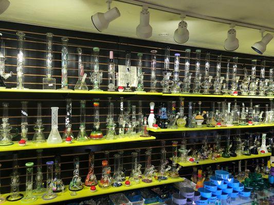 BONGS,WATER PIPES  Rigs we have it all at our 18 plus location  Nobody beats our prices