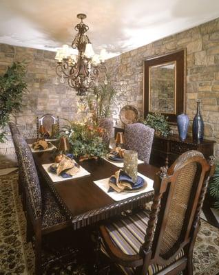 Dining room in Legacy Place in Lodi