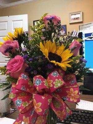 Beautiful flowers ordered and delivered the same day! Thank you Oak Ridge Florist for being so fantastic!