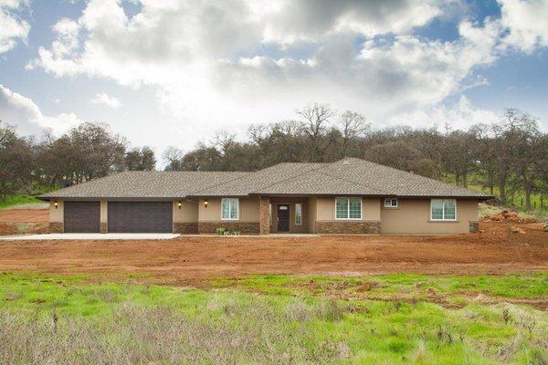 over 2900 sq ft new construction on 7 acres...Sold