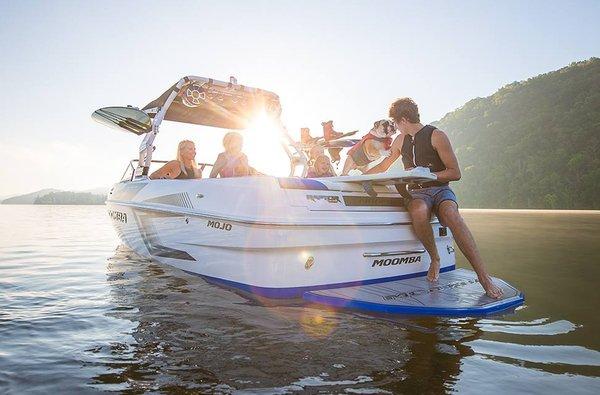 j&j-watersports-moomba-boats-wakeboard