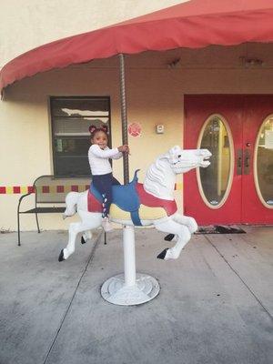 Ledia asked to take a pic with the Horsey at the front of the Academy.