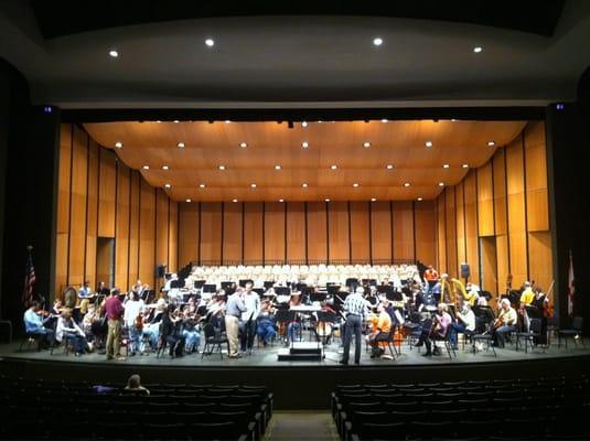 Huntsville Symphony Orchestra rehearsal