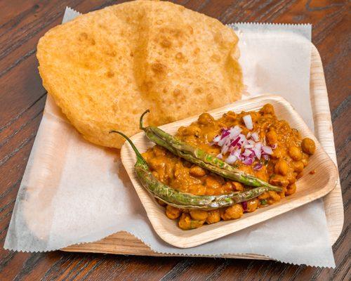 You can't go wrong with our Mishtaan Classic Chola Bhatura.