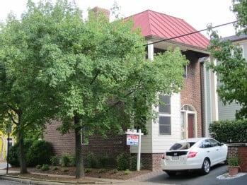 Old Town! 902 Oronoco St, w bedrooms/2 baths, fireplace, parking pad, 4 levels of spectacular living space.