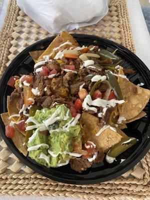 Nachos with asada