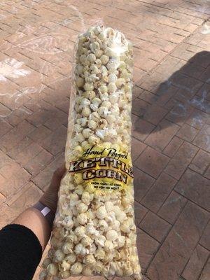 $10 large kettle corn