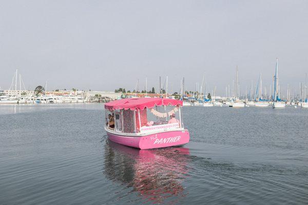 Bachelorette party celebration on Pink cruise boat in San Diego Bay! Bride @claire.morgan__
Photo @devynleonephoto
Planner @arenlace