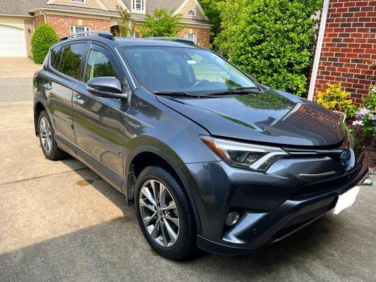 Toyota SUV exterior wash and wax. Williamsburg, VA