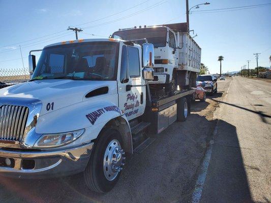 Poly's towing Peoria