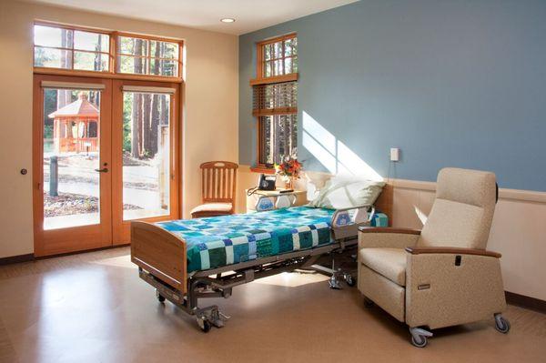 Private patient room in the Ida Emmerson Hospice House