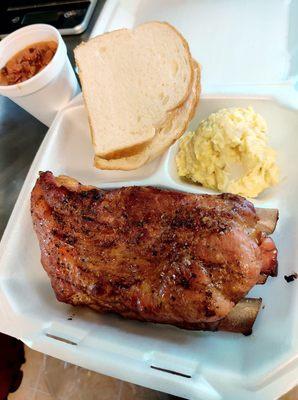 Pork Rib plate with 2 sides & bread