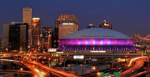 Superdome, French Quarter & Downtown New Olreans - 25 Minutes