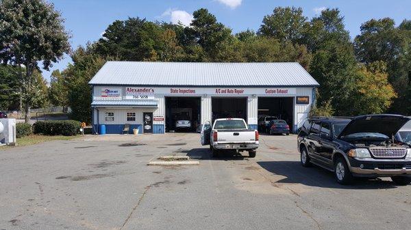 Alexander's Automotive & Towing