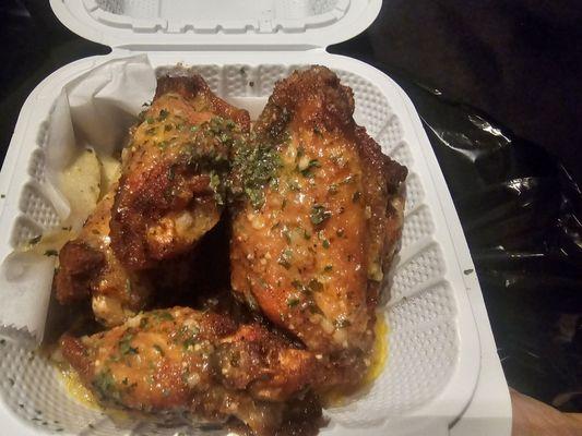 Garlic palm wings