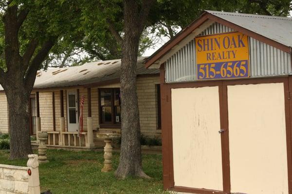 Shin Oak Realty, ready to help