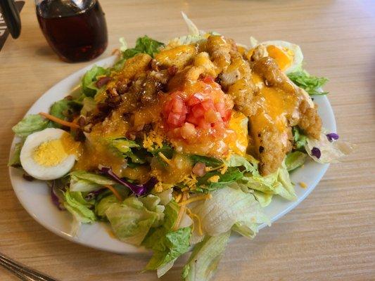 Crispy chicken salad with Romano Italian dressing