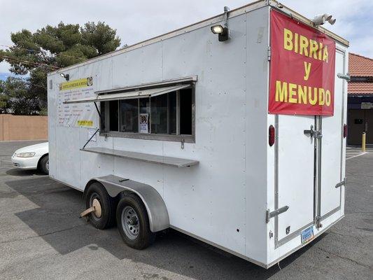 Birria y Menudo