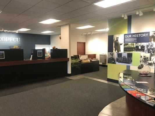 COPFCU Queensgate/Downtown lobby