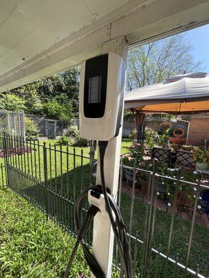 Outdoor/hanged EV charging unit