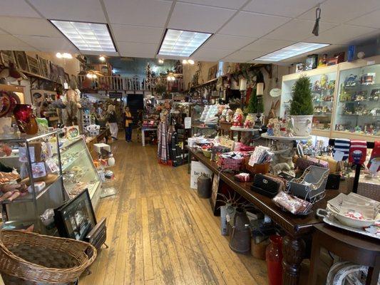 Zola Bell's Vintage Emporium