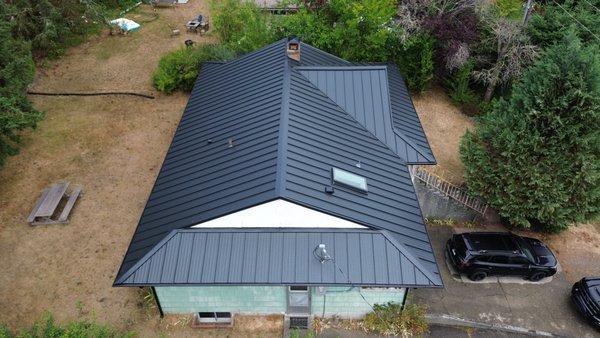 Hood Canal Roofing In Poulsbo, Silverdale, Bremerton, Port Orchard, Bainbridge Island, Kingston, Indianola, Kitsap County