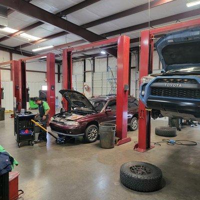 Brown's Automotive Experts Far Northeast Heights: fixing cars