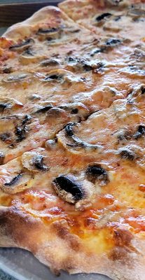 mushroom pizza