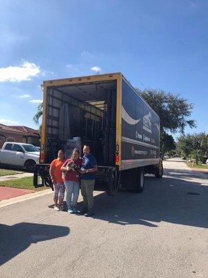 Meco moving delivering another successful move. #mecomoving #happyclients #movers