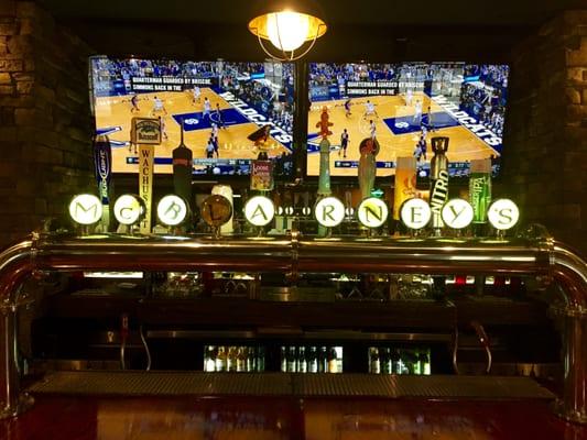 360 degree bar area has several seats where the great taps obstruct the view.  Just think of it before you stake your seat.