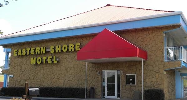 Eastern Shore Motel in Daphne offers clean, low cost accommodations with friendly service right off of I-10 just East of Mobile.