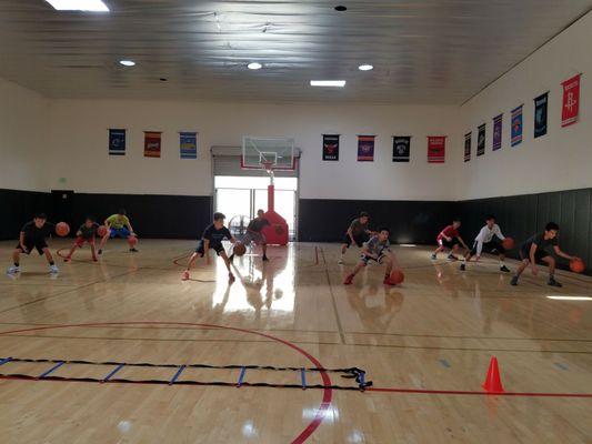 Team SWI5H basketball skills training