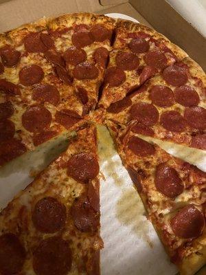 Lg pepperoni pizza, very little cheese. Ok tasting, not great. Would be much better with chewy cheese & more seasoning/oregano!