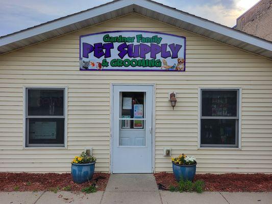 Gardner Family Pet Supply